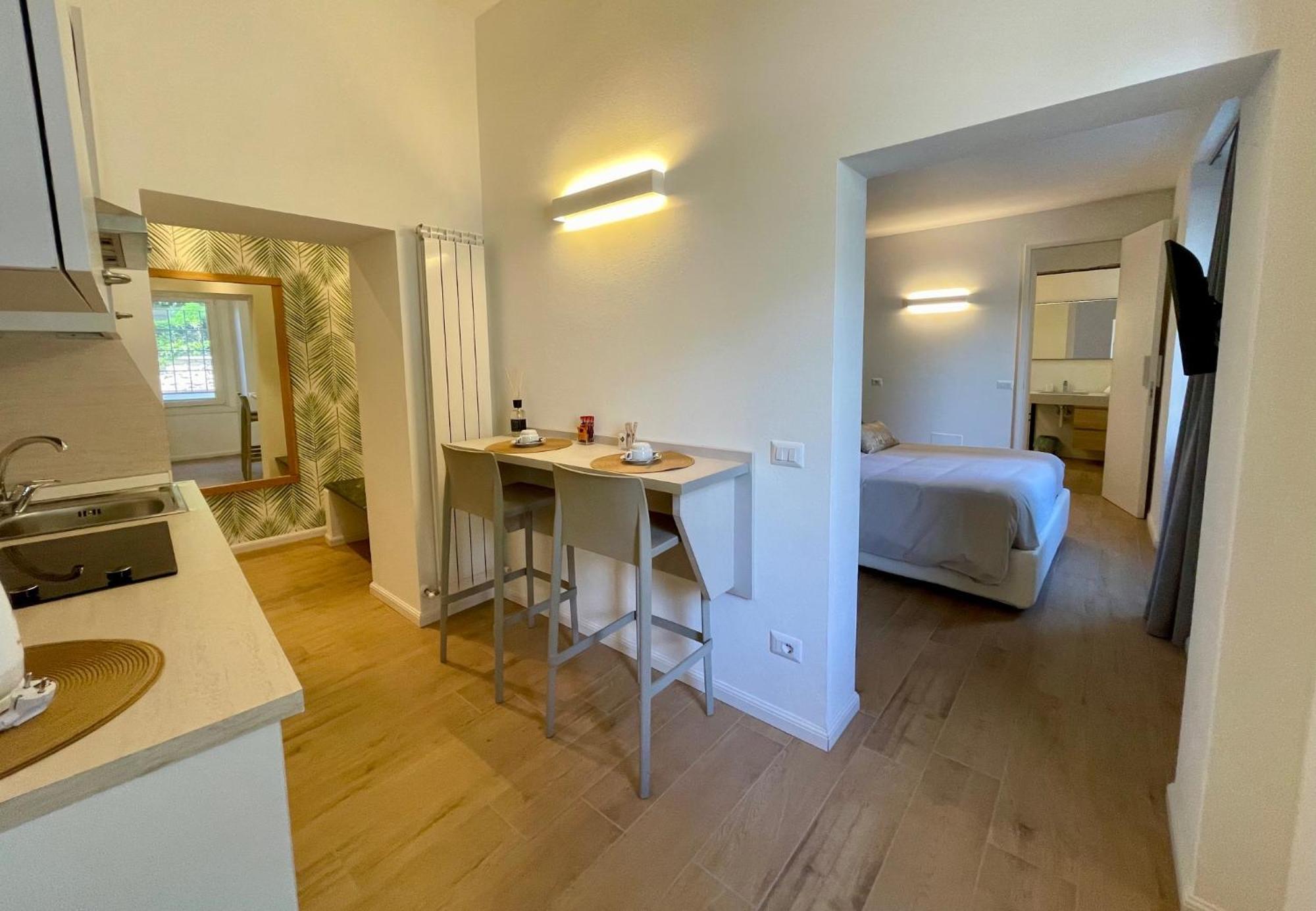Hotel Baia Di Pare Valmadrera Kültér fotó